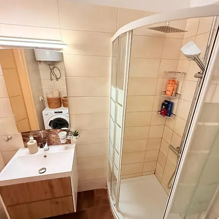 Viktoria Apartment *